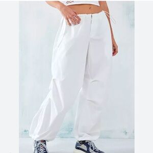 Urban outfitters white parachute pants size extra small